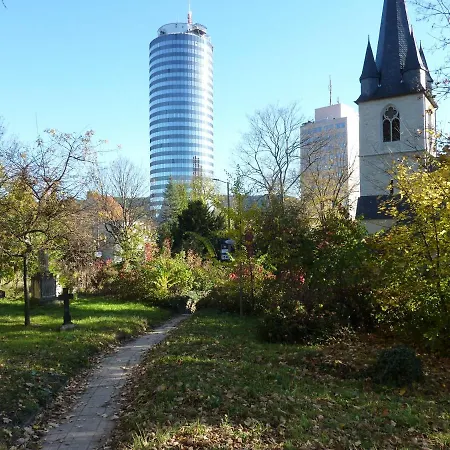 Quartier Lägenhet *